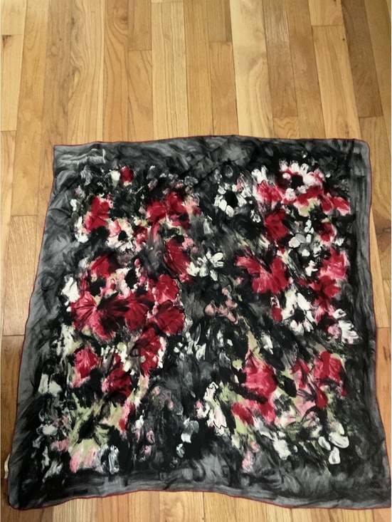 Pierre Balmain Accessories - Pierre Balmain Vintage 100% Silk Floral Scarf Made in France